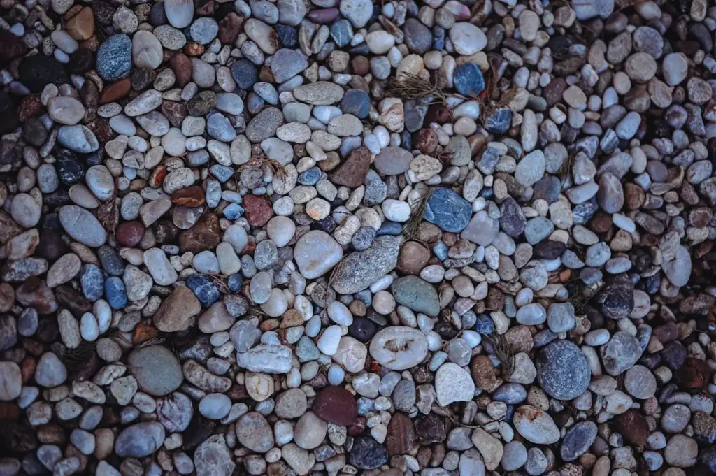 decorative pebbles